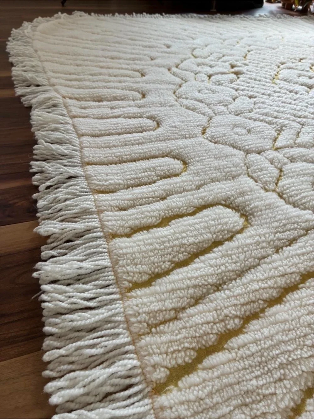 Vintage Chenille Floral Bed Spread White Butter Yellow Fringe Trim Full/Queen